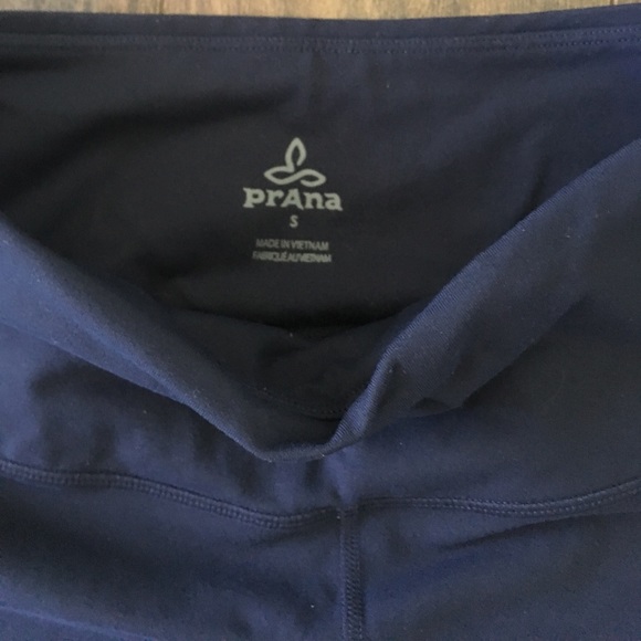 Small Navy Prana capris - Picture 2 of 6